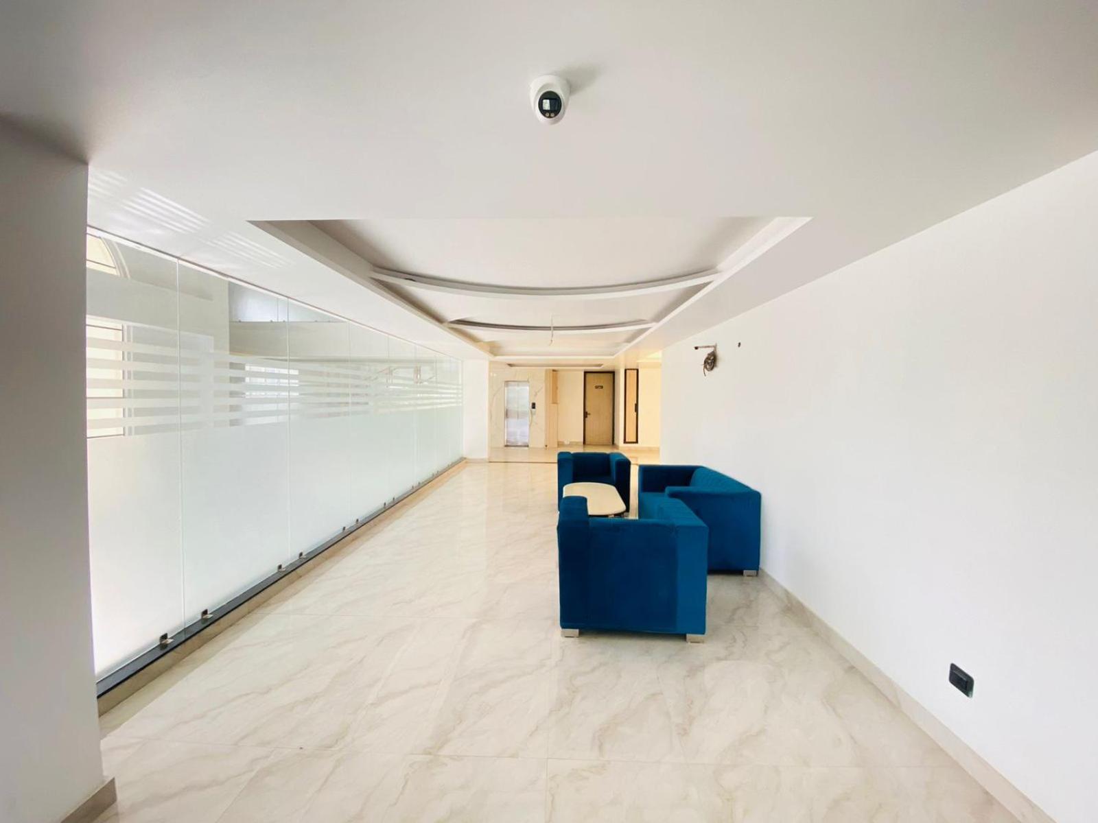 Hotel Holiday Grand Grander Noida Exterior foto